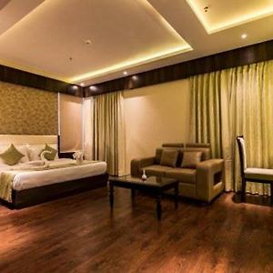 Large Single Room